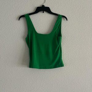 GREEN TOP